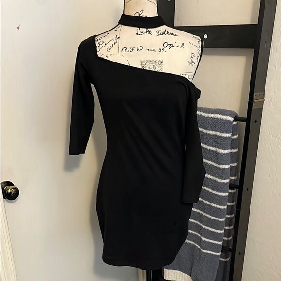 Bebe Elegant Black Choker One-Shoulder Dress Party Event Wedding Guest - Picture 1 of 11